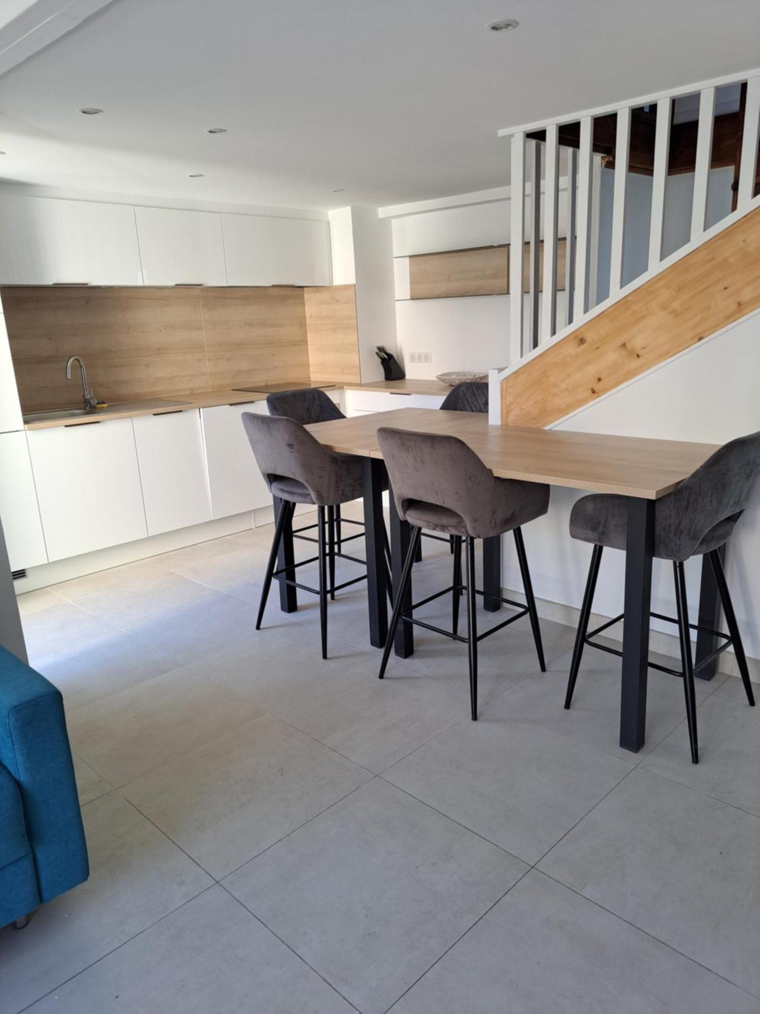 מוגין Maisonnette Au Milieu Des Pins מראה חיצוני תמונה